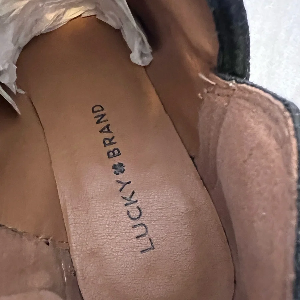 Lucky Brand Black Leather Ankle Boots size 6 1/2. - Picture 7 of 9